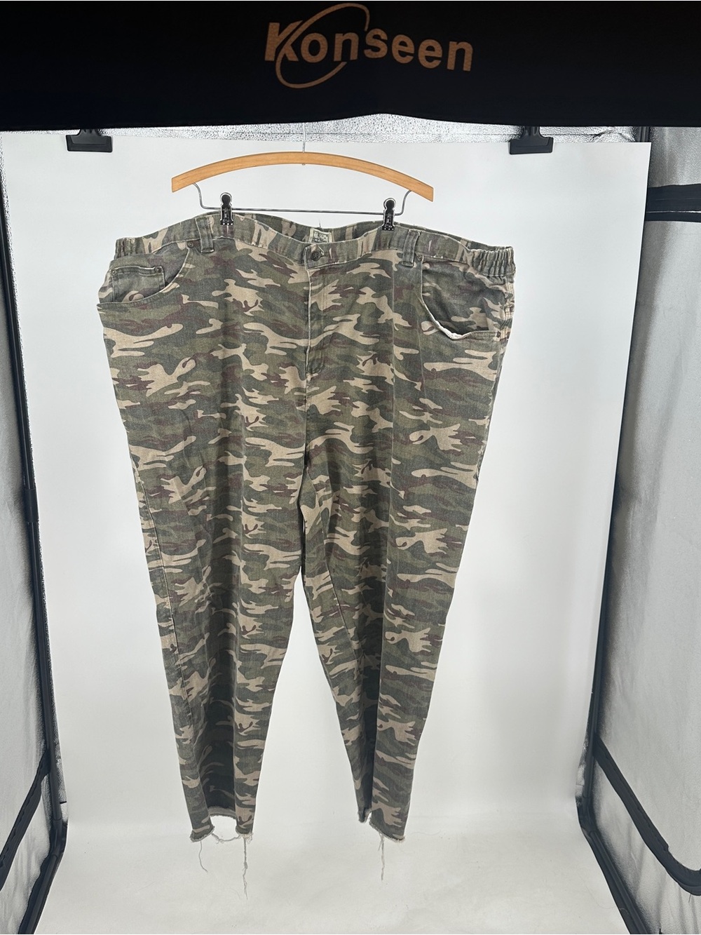 Slim Straight Camo Men's 56 Waist Jeans - Green Camouflage Frayed Hems